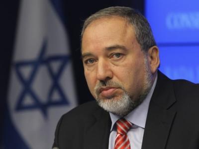 El ministro de Asuntos Exteriores y viceprimer ministro israelí, Avigdor Lieberman, durante una rueda de prensa tras el Consejo de Asociación Israel-UE, en Bruselas, Bélgica, hoy, martes 24 de julio. EFE